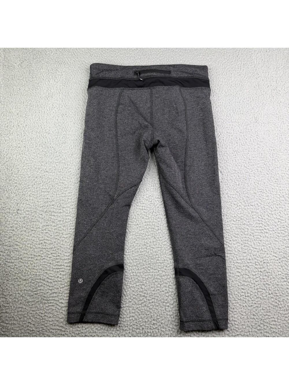 Lululemon Run Inspire Crop II Herringbone Leggings Heathered Gray Sz 8 (28x21)